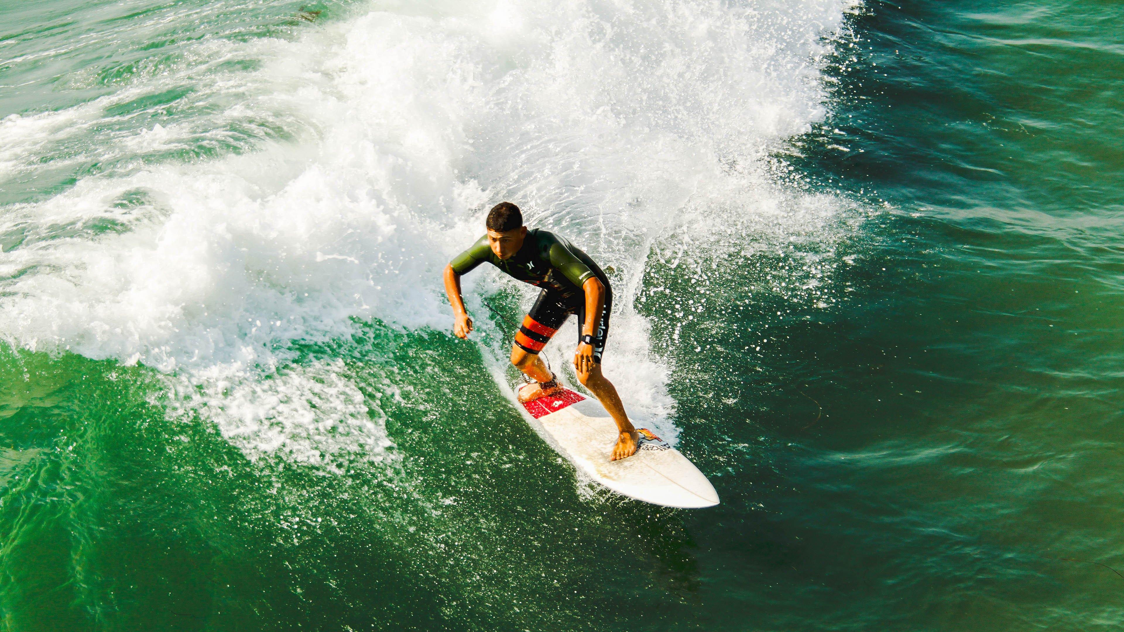 王者归来！中国女排强势卫冕世界联赛冠军