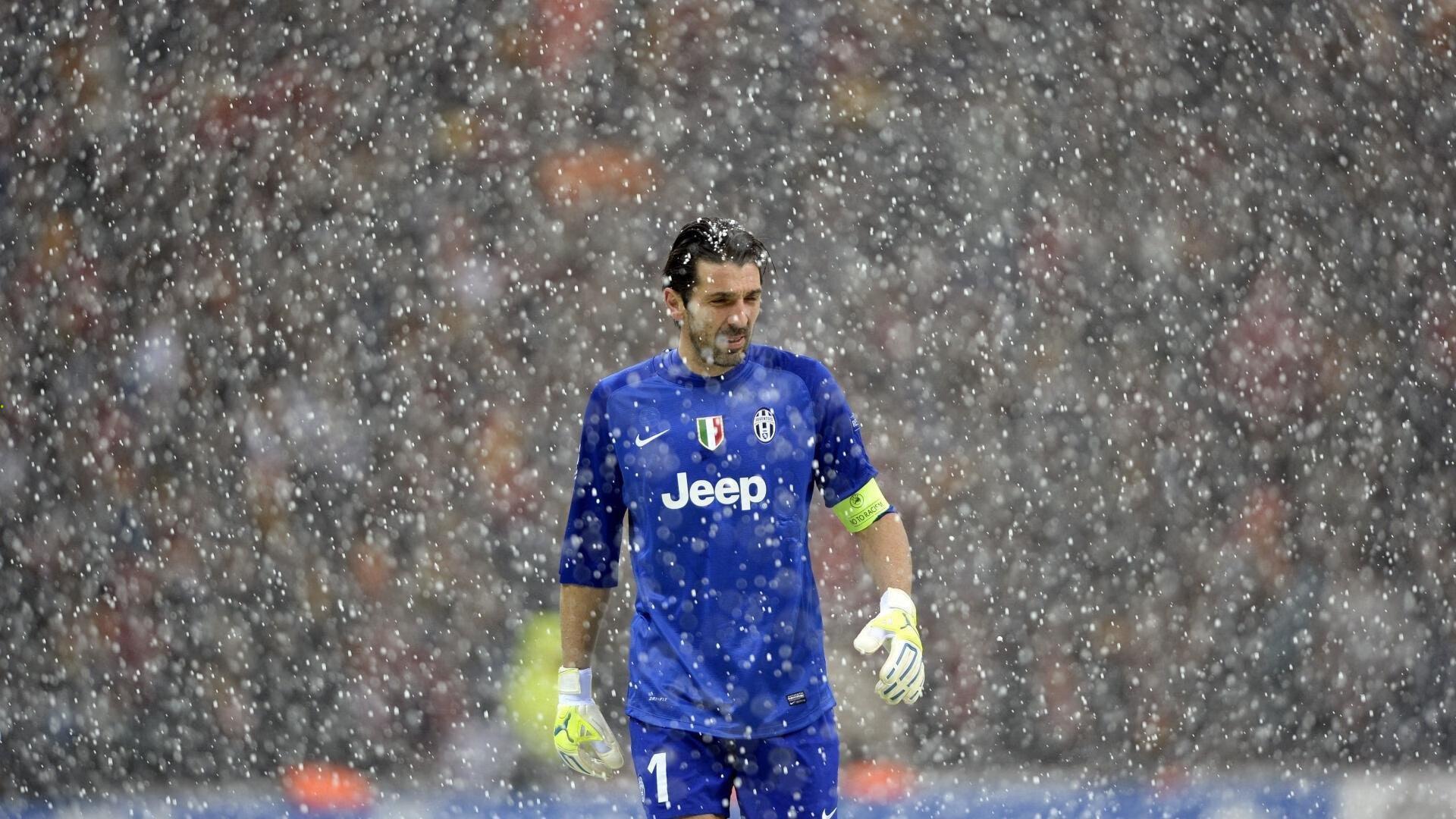 国际足联开出重磅罚单 多名球员因违规行为遭禁赛