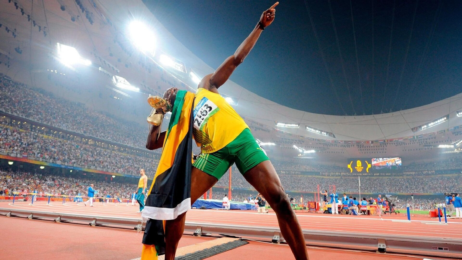 自由泳巅峰对决,世界纪录保持者与新生代天才的激烈角逐